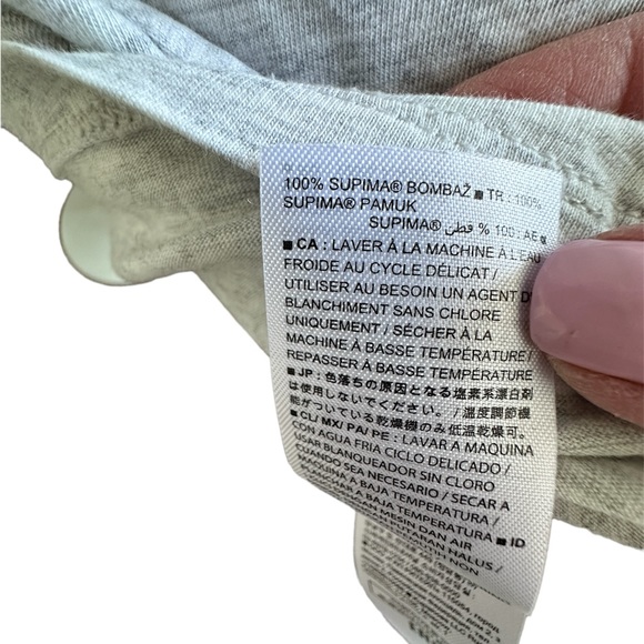 Banana Republic essential T-shirt - Picture 3 of 4